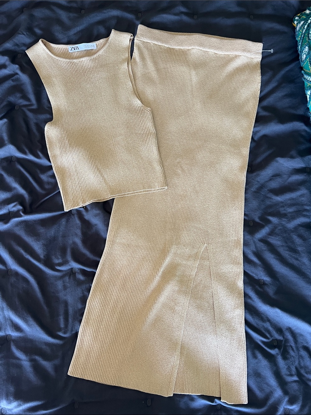 NWOT Zara Gold Glitter Ribbed Knit Skirt and Crop Top Set with Slit
